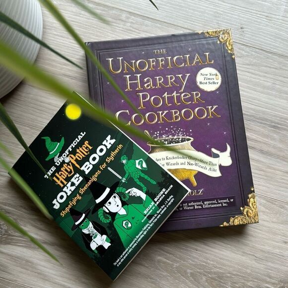 Harry Potter Cookbook and Joke Book Set - Picture 1 of 8